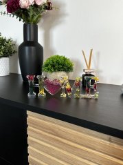 Dekorace Home s květinami